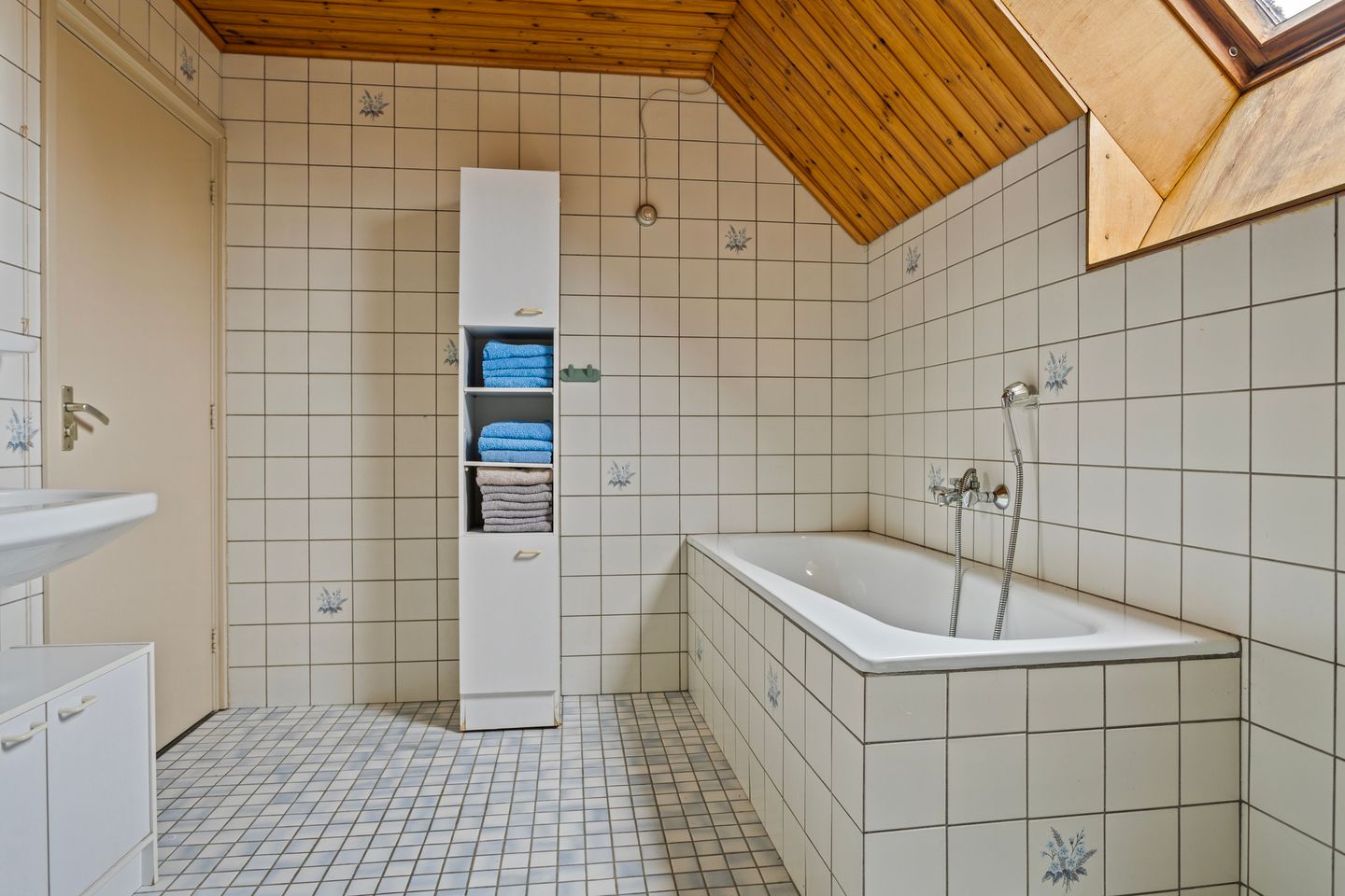 Foto 25 van Burg. Van Houtstraat 92