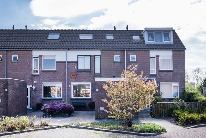 Foto 1 van Jacques Perklaan 4