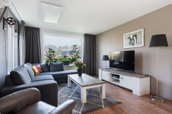 Foto 15 van De Weidedijk 10