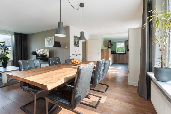 Foto 18 van De Weidedijk 10