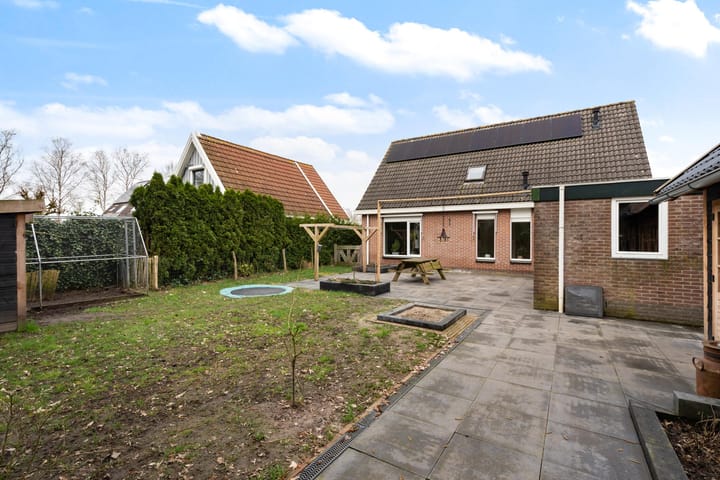 Foto 35 van De Weidedijk 10