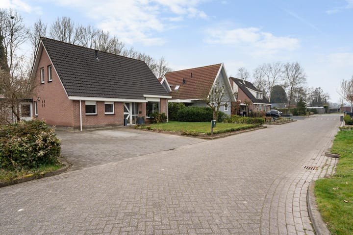 Foto 40 van De Weidedijk 10