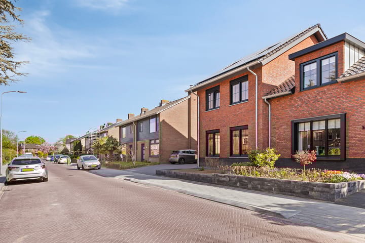 Foto 35 van Derk Wiggersstraat 17