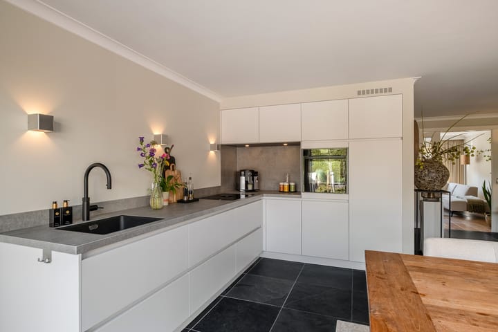 Photo 18 of Allemansweg 3