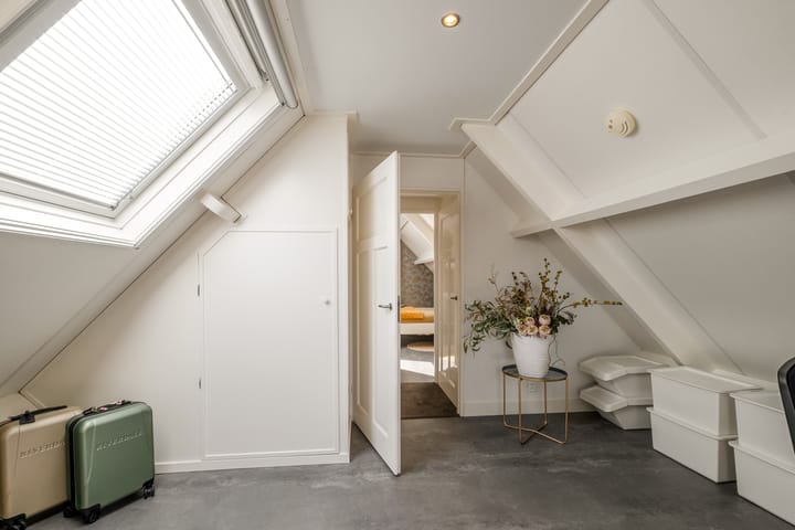 Photo 36 of Allemansweg 3