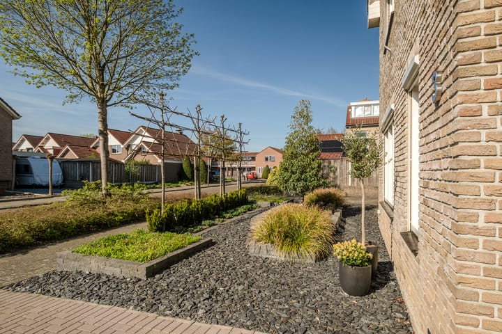 Photo 48 of Allemansweg 3