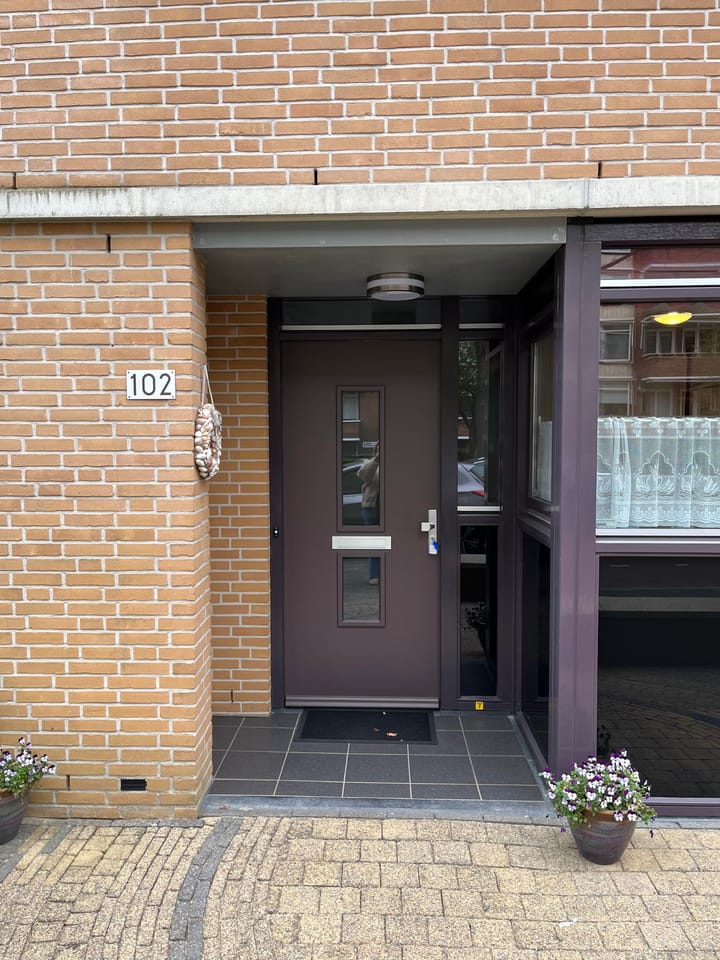 Photo 2 of Zonnebloemstraat 102