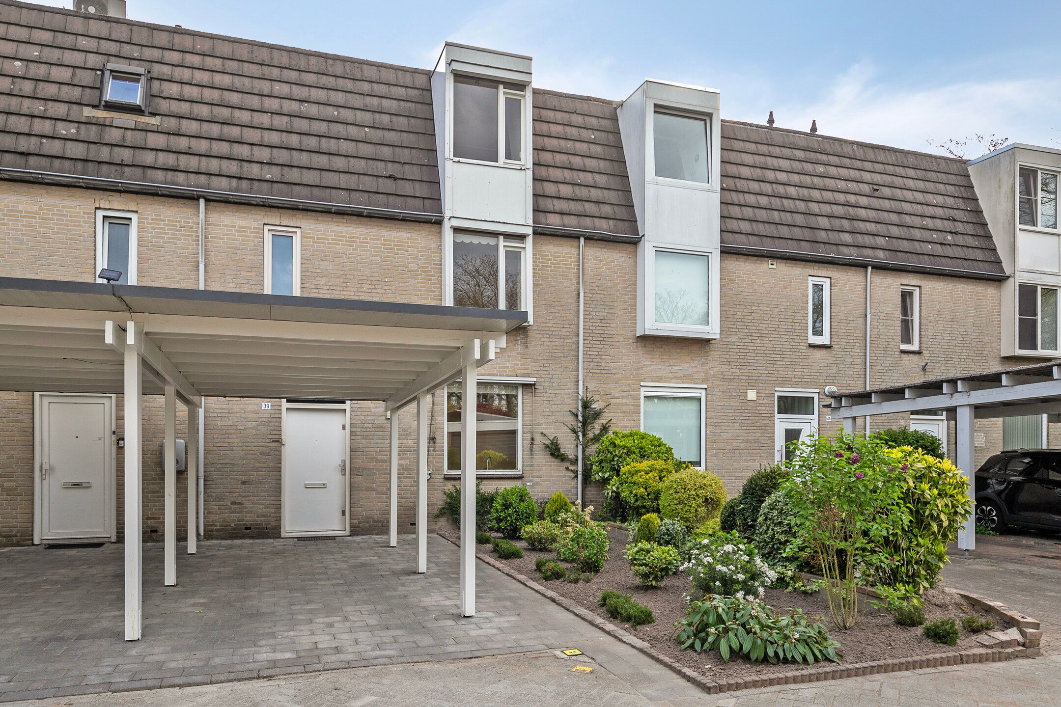 Photo 6 of Eimerick 39