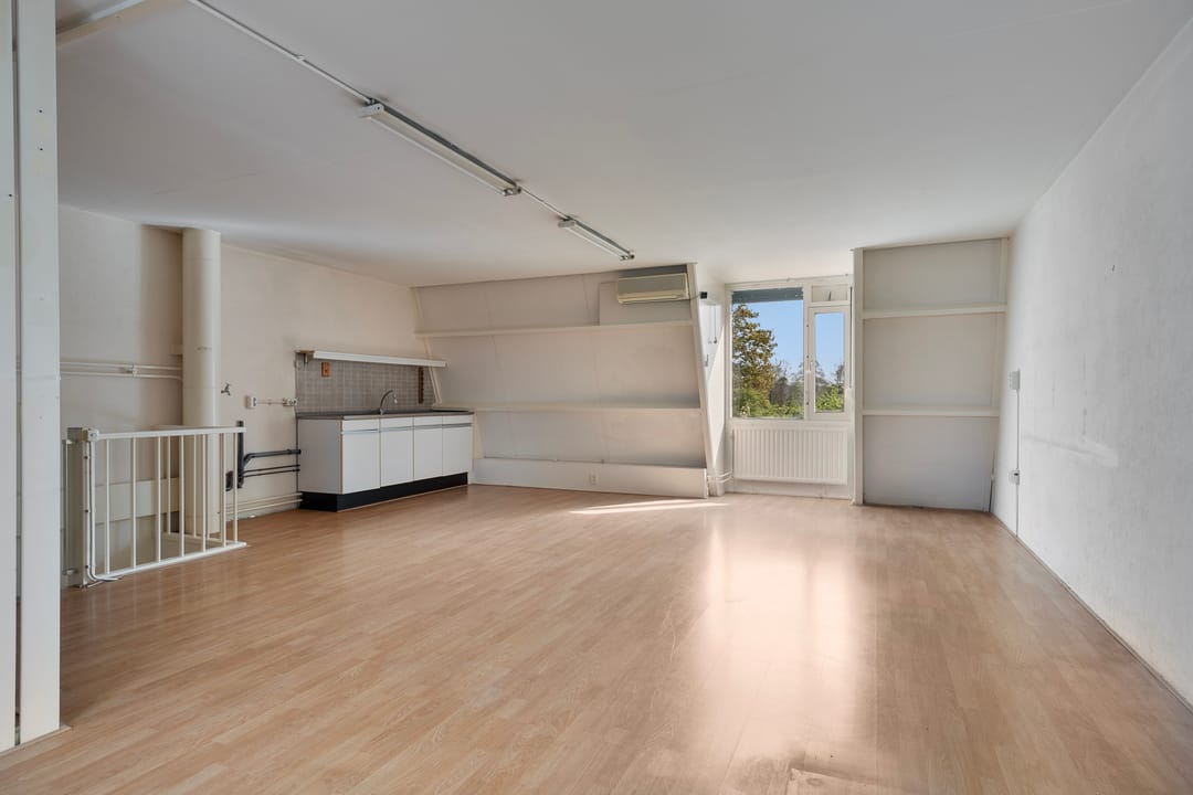 Photo 22 of Eimerick 39