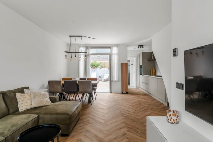 Foto 9 van Voltastraat 11