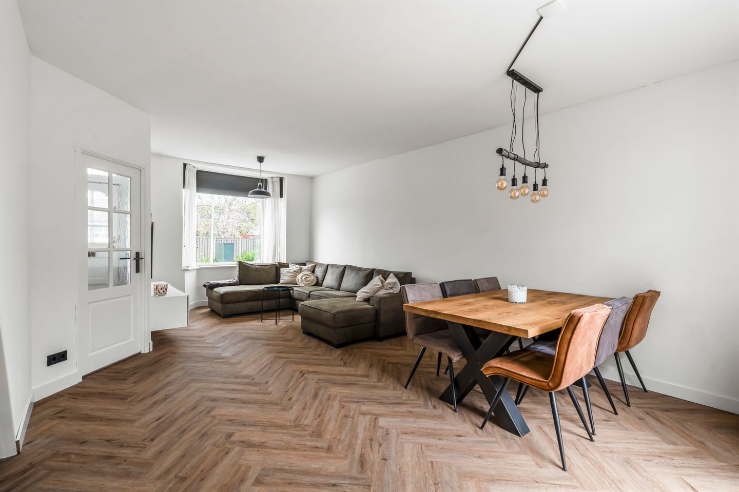 Foto 10 van Voltastraat 11