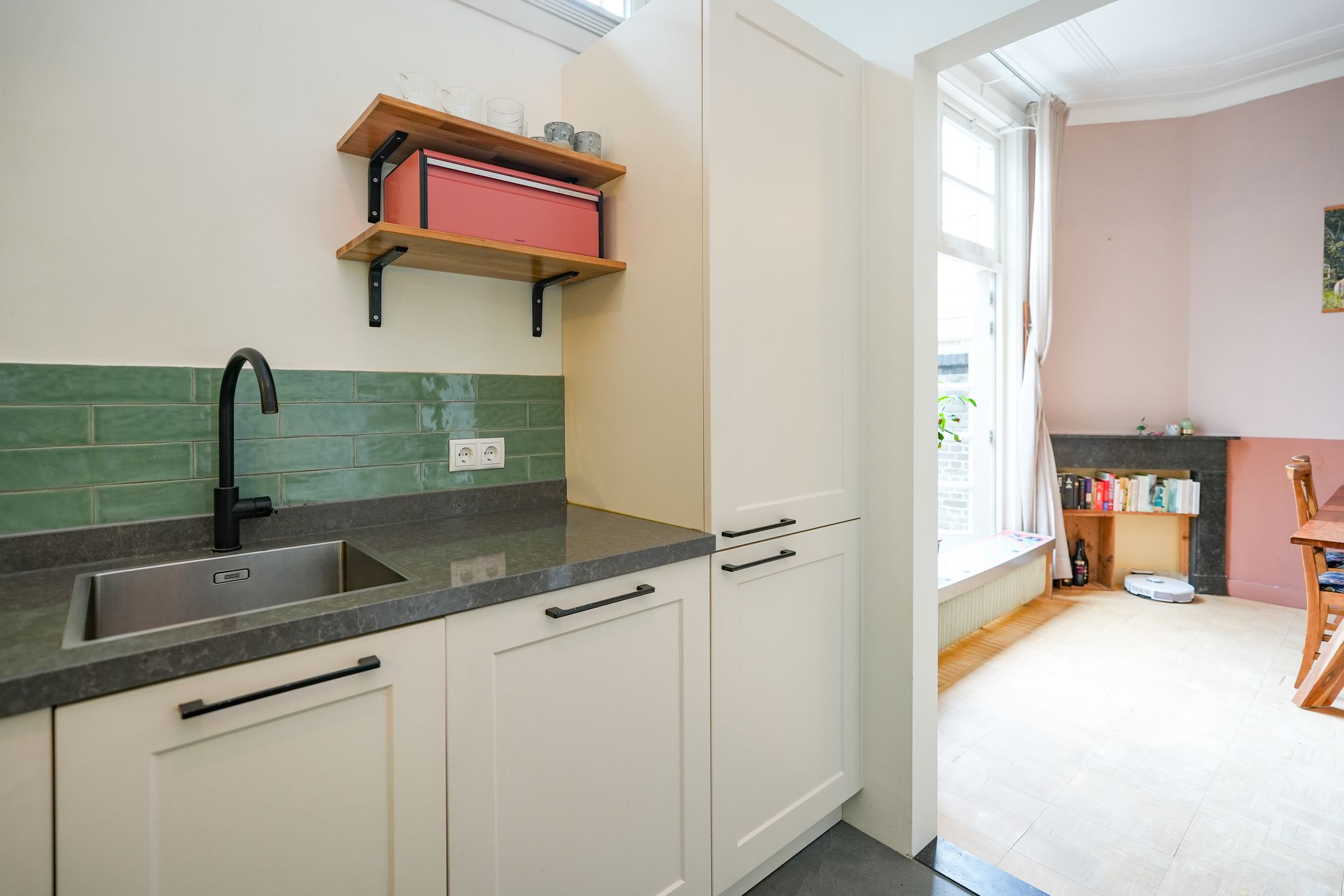 Foto 18 van Dominicanenstraat 11