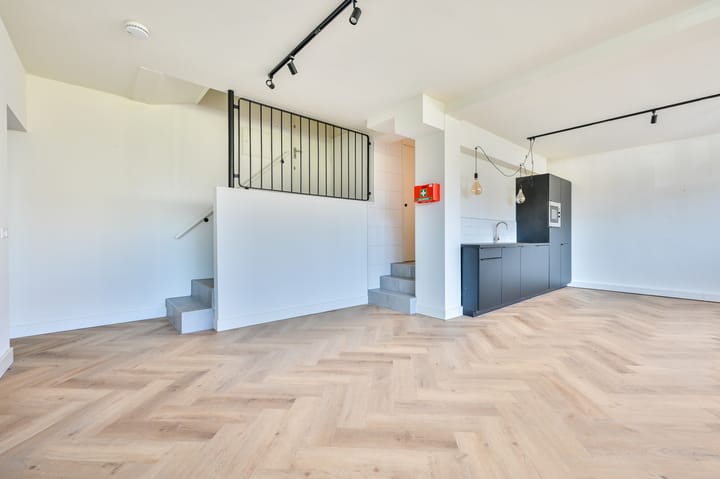 Beneluxlaan 8, Utrecht