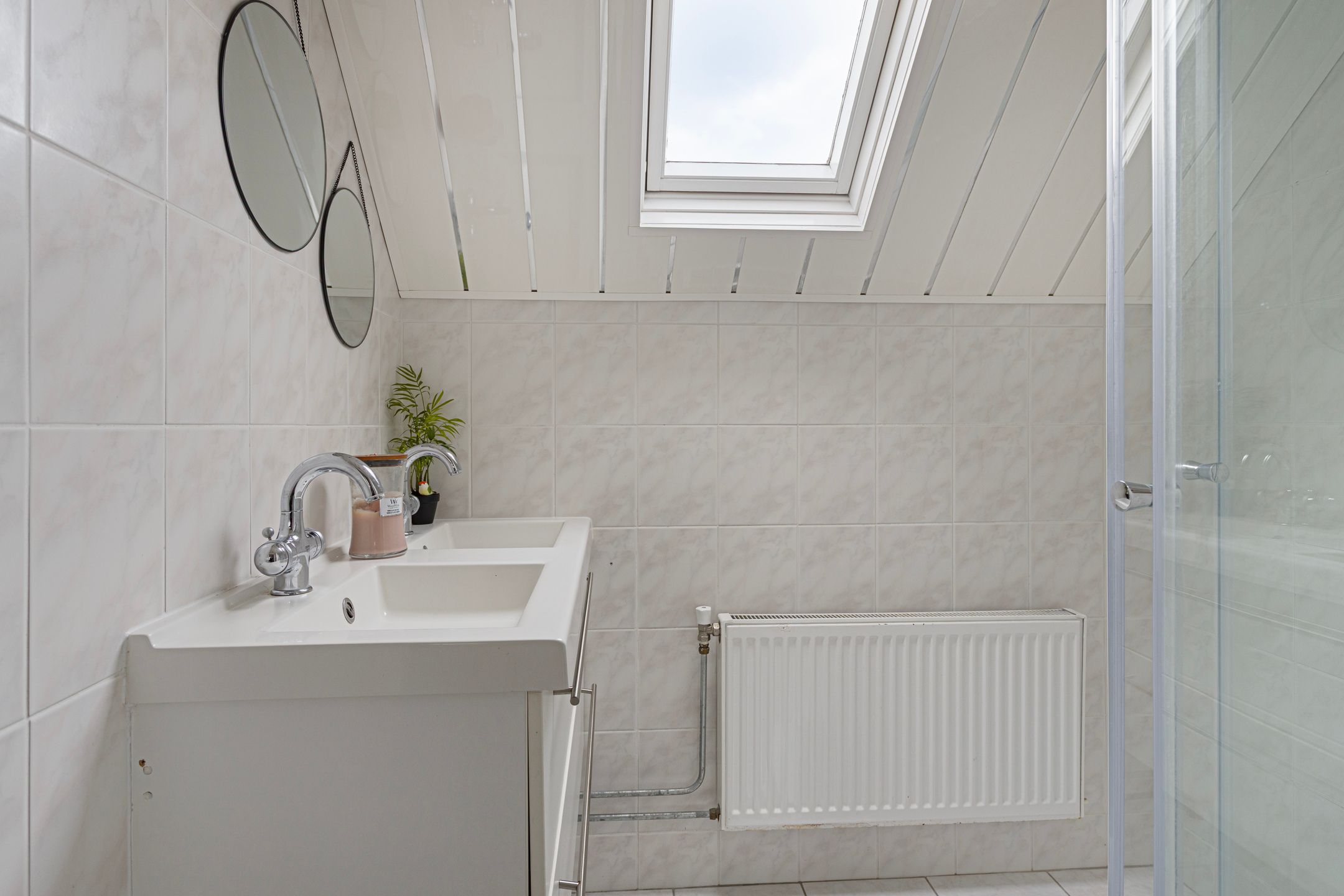 Photo 21 of Prins Hendrikstraat 9