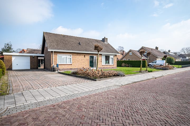 Foto 1 van Goudenregenstraat 11