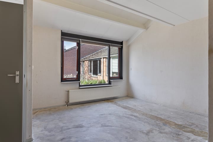 Photo 6 of Meekrapstraat 11