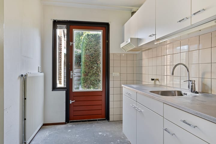 Photo 10 of Meekrapstraat 11