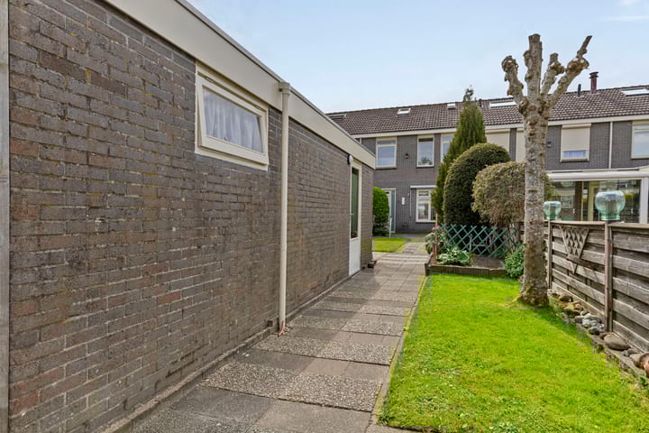 Foto 27 van Vrijheidsplaat 77