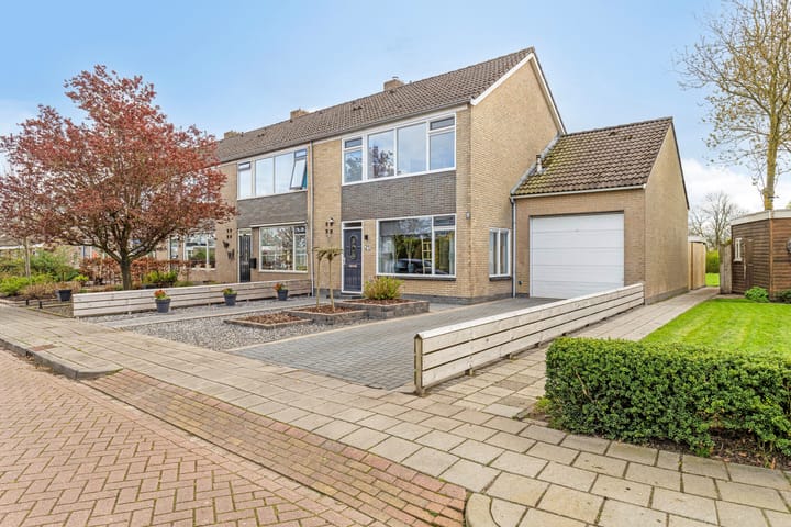 Foto 1 van Toutenburgstraat 21