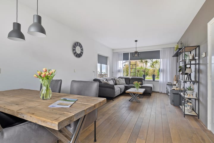 Foto 12 van Toutenburgstraat 21