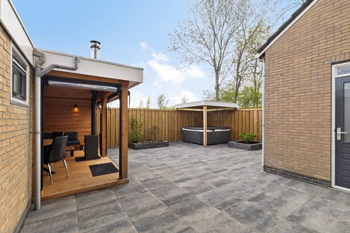 Foto 40 van Toutenburgstraat 21