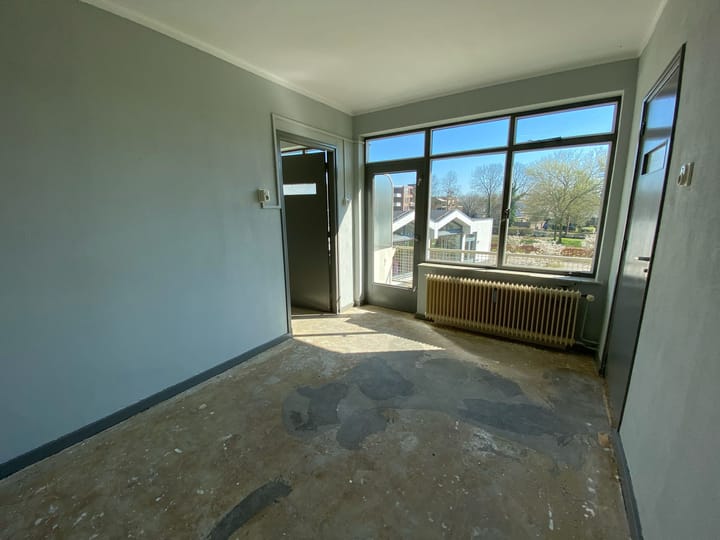 Photo 3 of Prins Bernhardstraat 1-F126