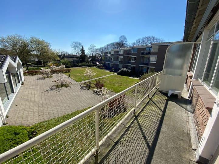 Photo 5 of Prins Bernhardstraat 1-F126