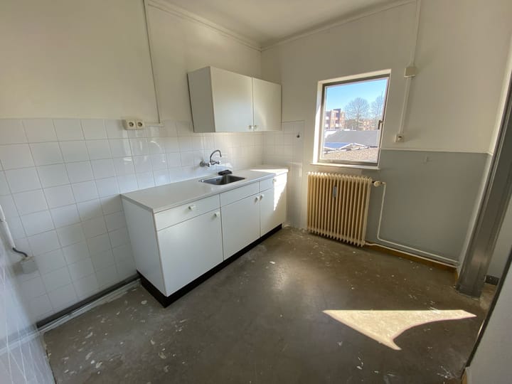 Photo 7 of Prins Bernhardstraat 1-F126