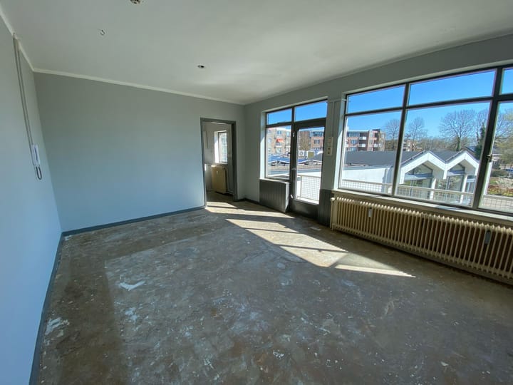 Photo 9 of Prins Bernhardstraat 1-F126