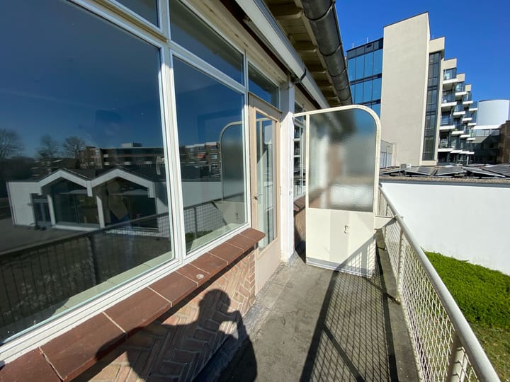 Photo 12 of Prins Bernhardstraat 1-F126