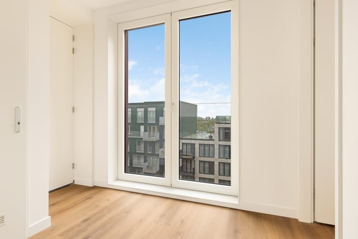 Foto 10 van Mies van der Rohestraat 111