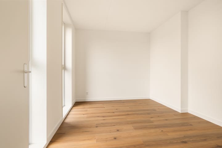 Foto 12 van Mies van der Rohestraat 111