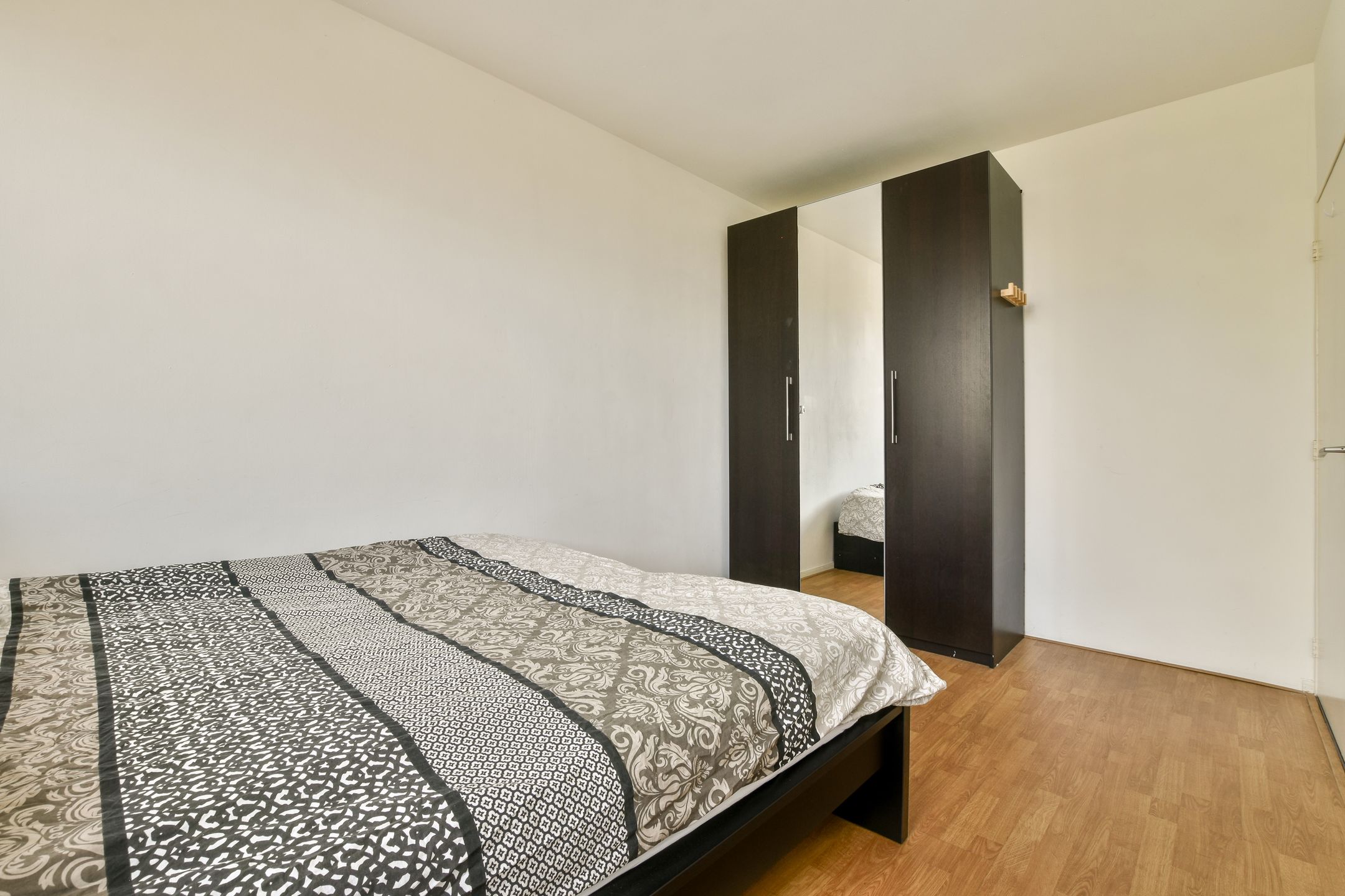 Foto 21 van Arent Janszoon Ernststraat 795