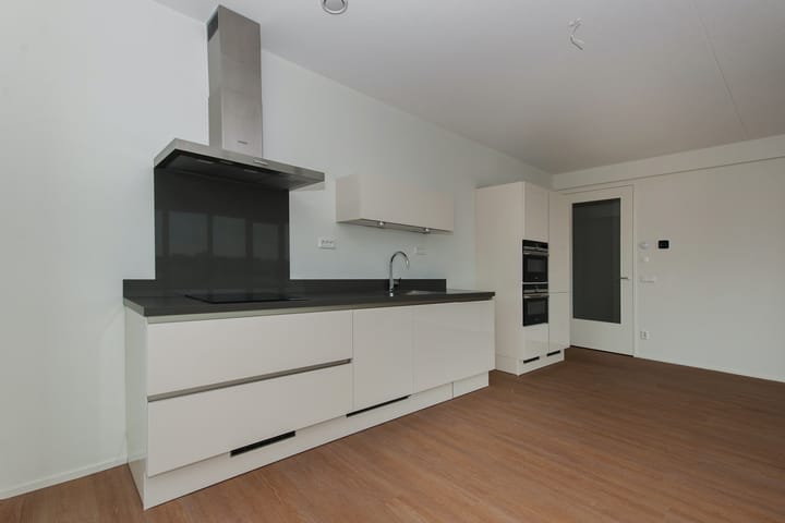 Photo 14 of Hellingweg 151-C