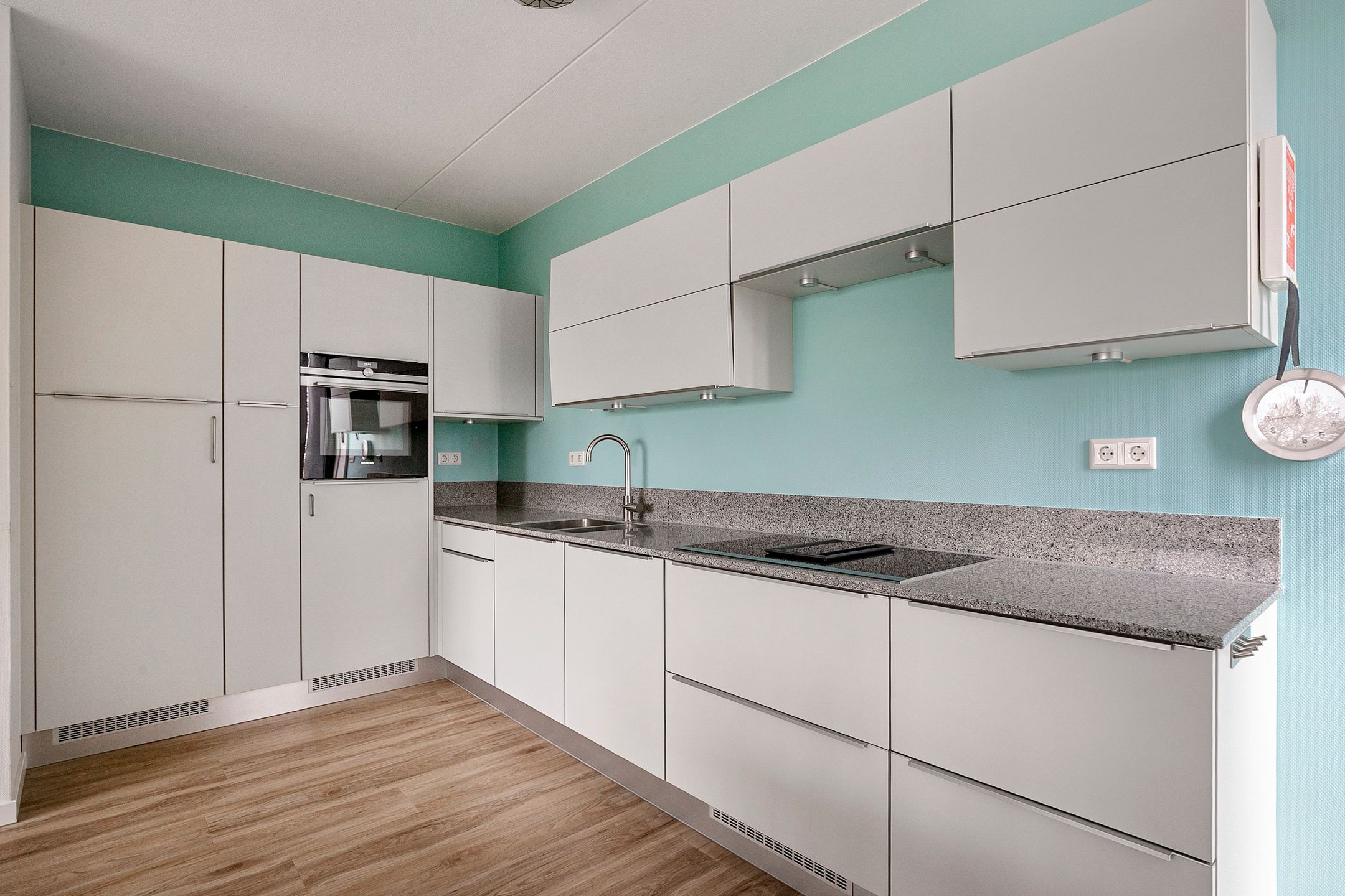 Photo 6 of Europaplein 63