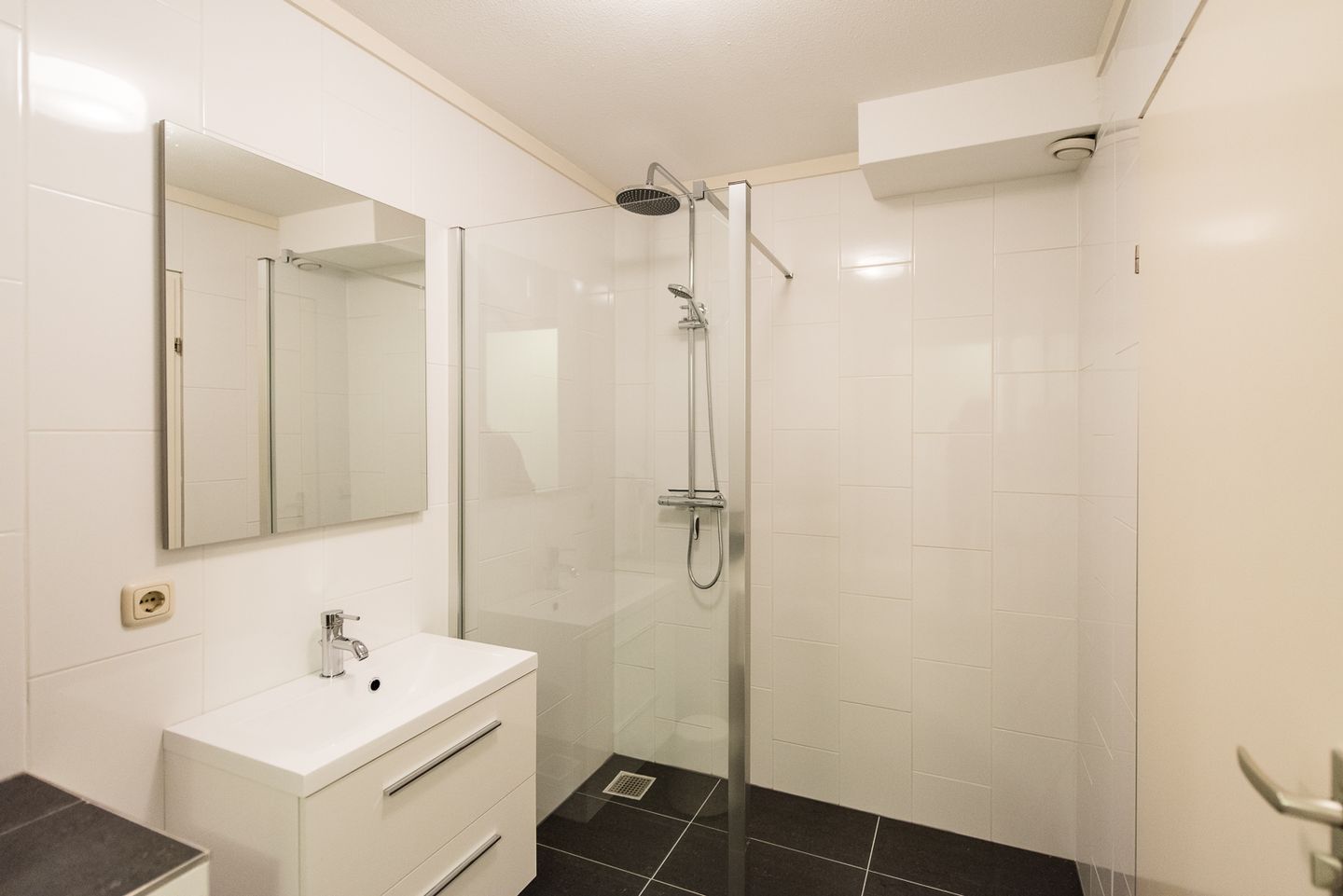 Foto 14 van Oosterhiemweg 1-015