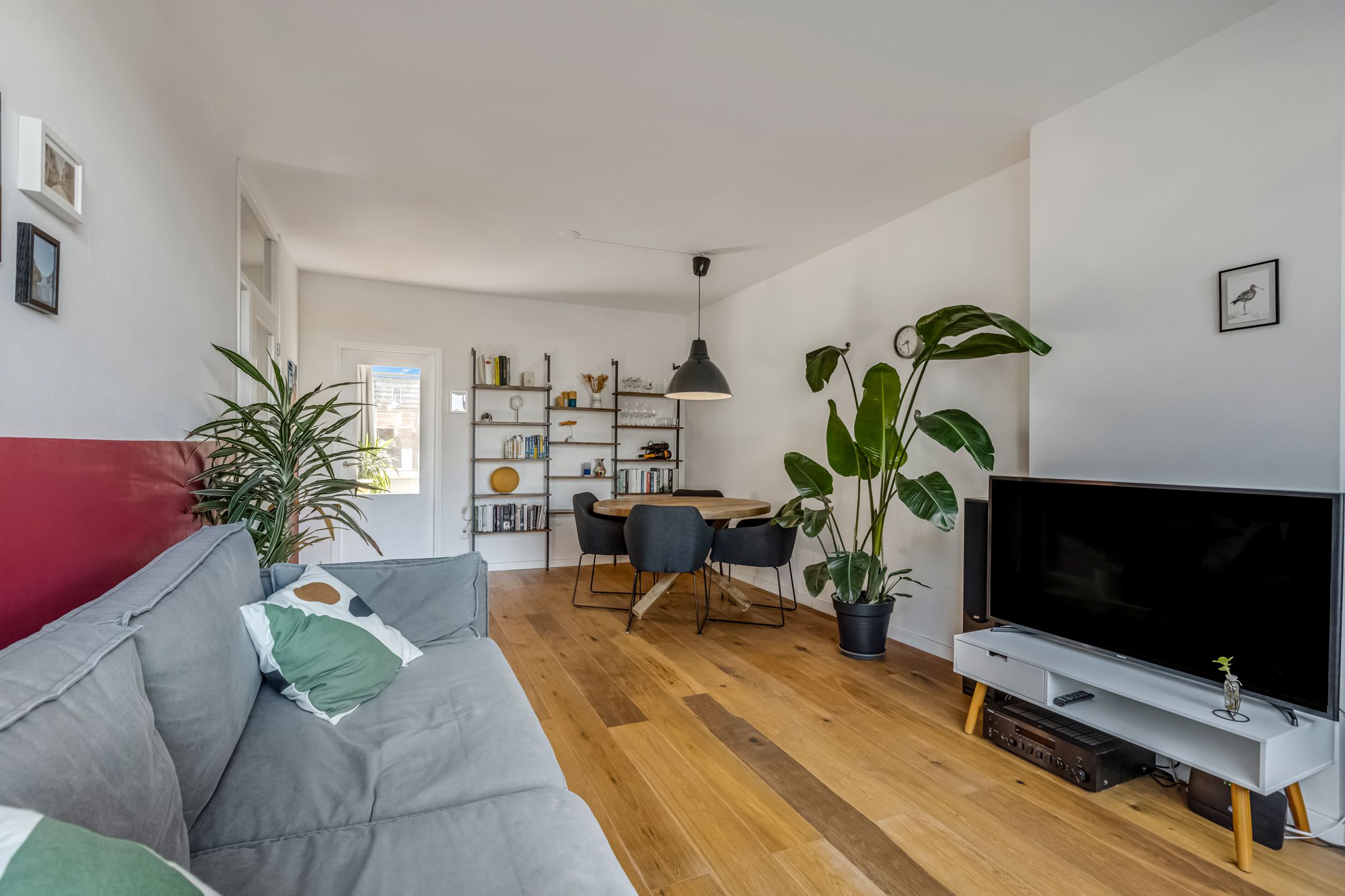 Photo 15 of Evertsenstraat 57