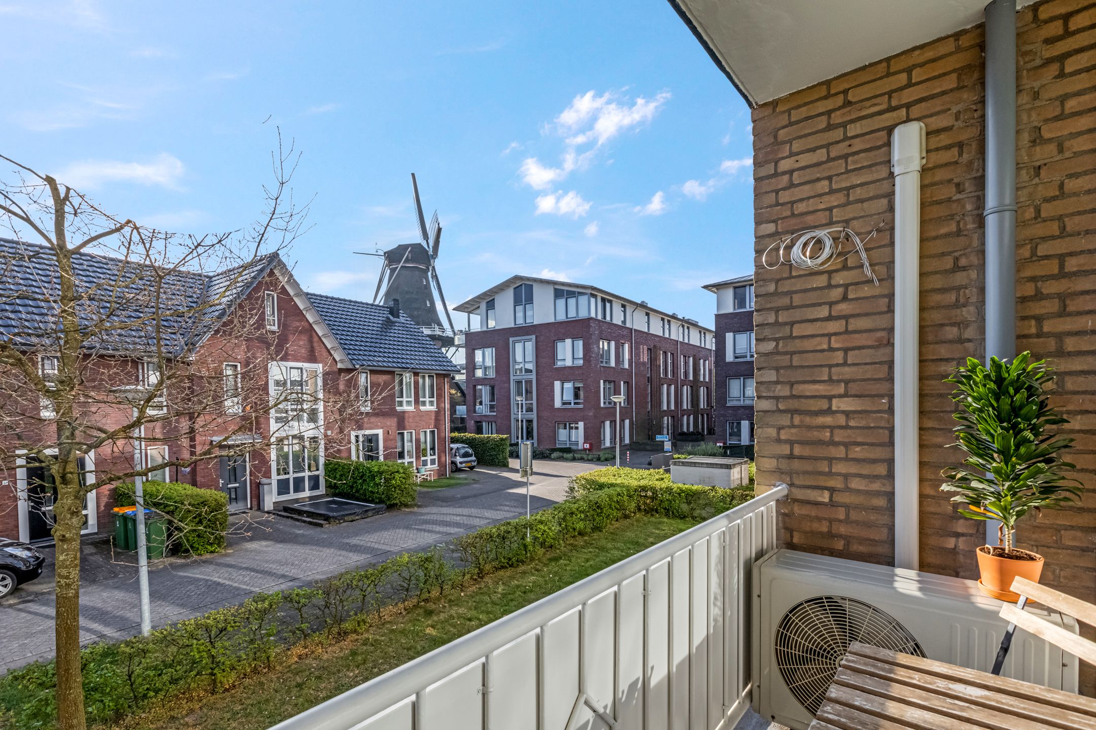 Photo 24 of Evertsenstraat 57