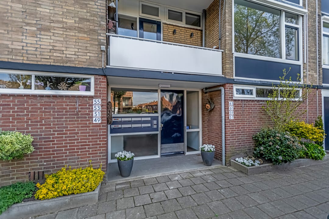 Photo 32 of Evertsenstraat 57