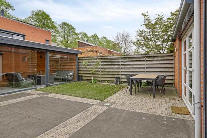 Foto 48 van Martinus Nijhofflaan 5