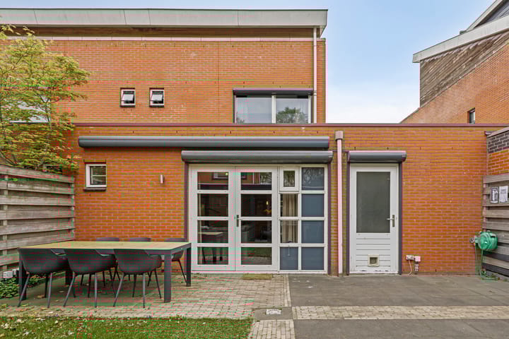 Foto 52 van Martinus Nijhofflaan 5