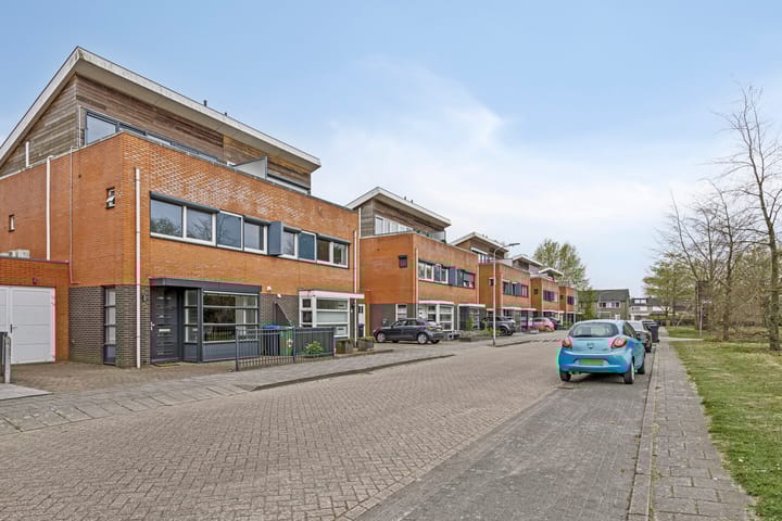 Foto 57 van Martinus Nijhofflaan 5