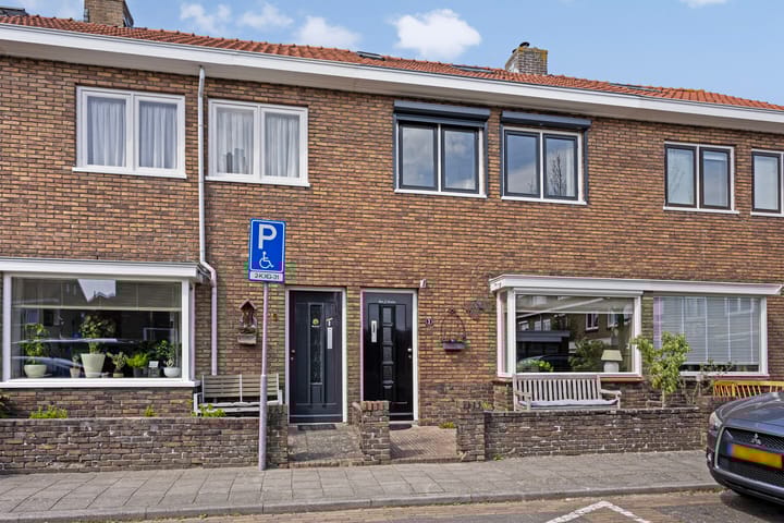 Okmastraat 3