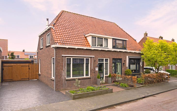 Foto 1 van Oranjelaan 1