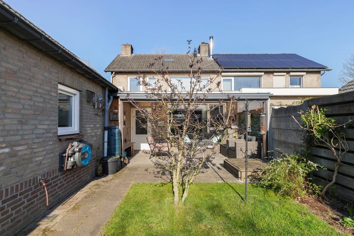 Foto 61 van St.Lambertusweg 70