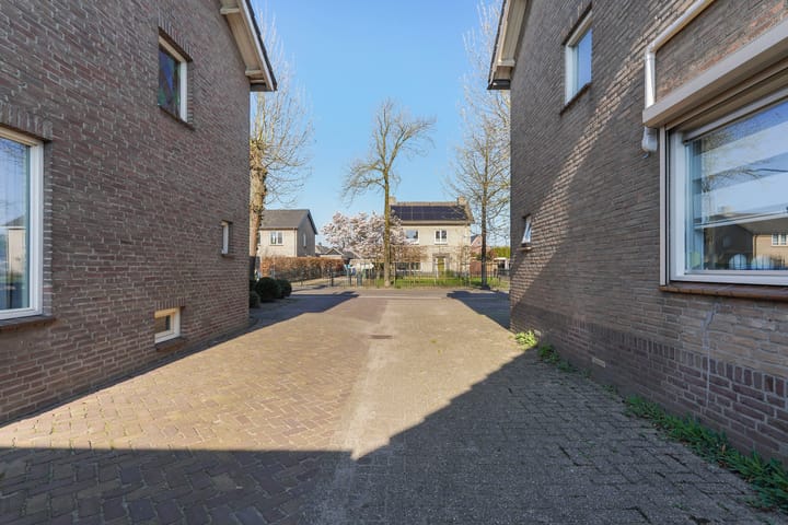 Foto 64 van St.Lambertusweg 70