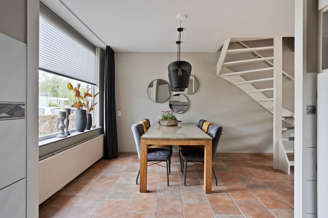 Foto 16 van van Colsterstraat 9