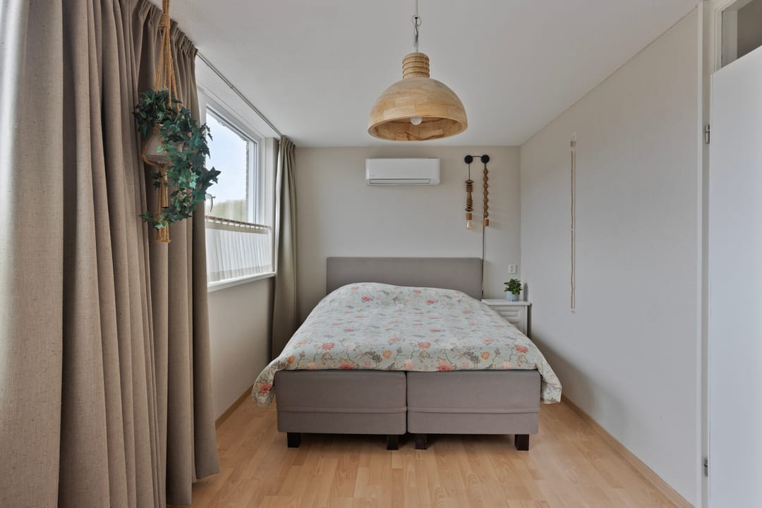 Foto 22 van van Colsterstraat 9