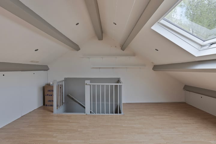 Foto 30 van van Colsterstraat 9