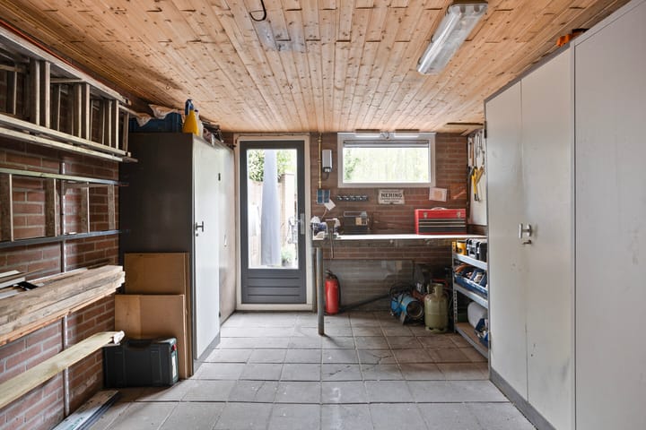 Foto 35 van van Colsterstraat 9